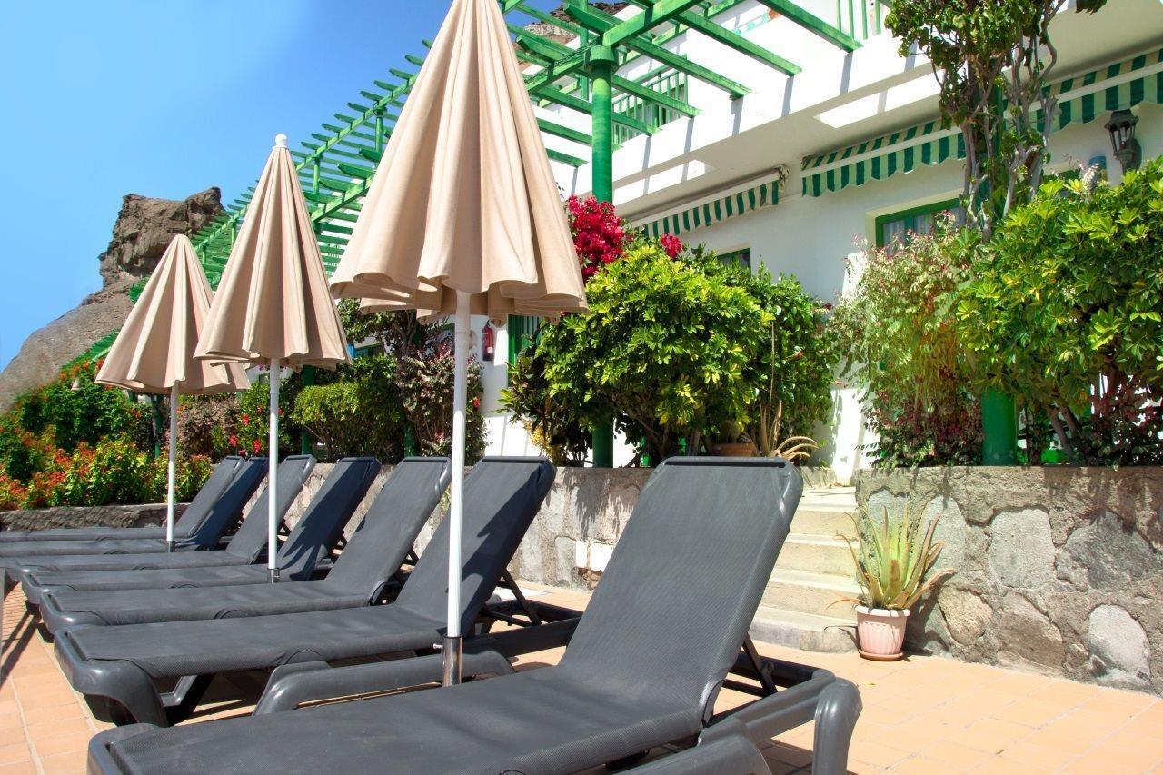 Apartamentos Los Veleros Puerto Rico  Exterior photo